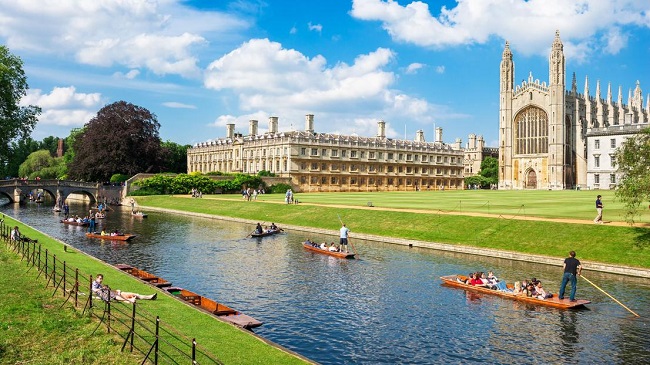 Cambridge: A Detailed Guide to the Historic University City