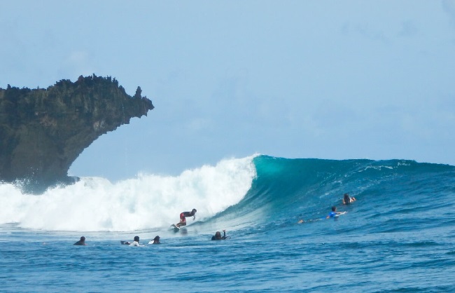 Best Spots For Surfing in The Philippines